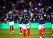 爱游戏官方-欧洲杯预选赛决胜时刻，各队奋力拼搏