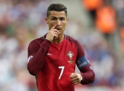 爱游戏网页版-东契奇全程高能输出！黄蜂防线在他面前如纸糊，火箭惨遭独行侠巨星碾压