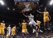 爱游戏大厅-跨界传奇，当阿圭罗在南非鏖战中接管NBA季后赛