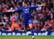 爱游戏网页版-塞维利亚力克勒沃库森，本泽马高光表现诠释关键先生本色