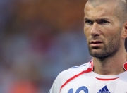 爱游戏在线-冰封紫金，费城铁血防守如何终结湖人季后赛希望