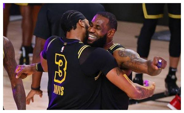 天津队横扫吉林队，浓眉哥带队取胜