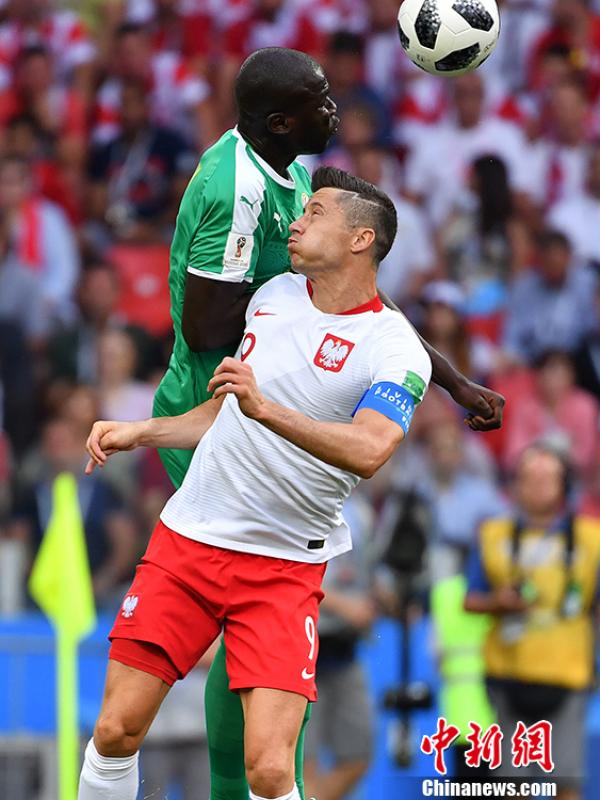 乌拉圭力克塞内加尔,阿尔瓦雷斯刷新纪录 乌拉圭力克塞内加尔,阿尔瓦雷斯刷新纪录