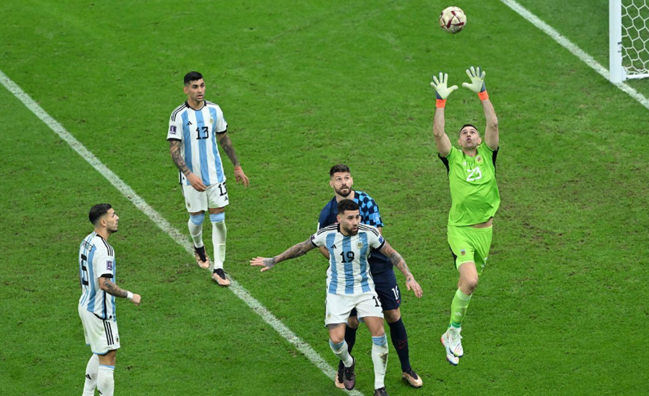 阿根廷完胜土耳其,伊布扛起全队 阿根廷完胜土耳其,伊布扛起全队