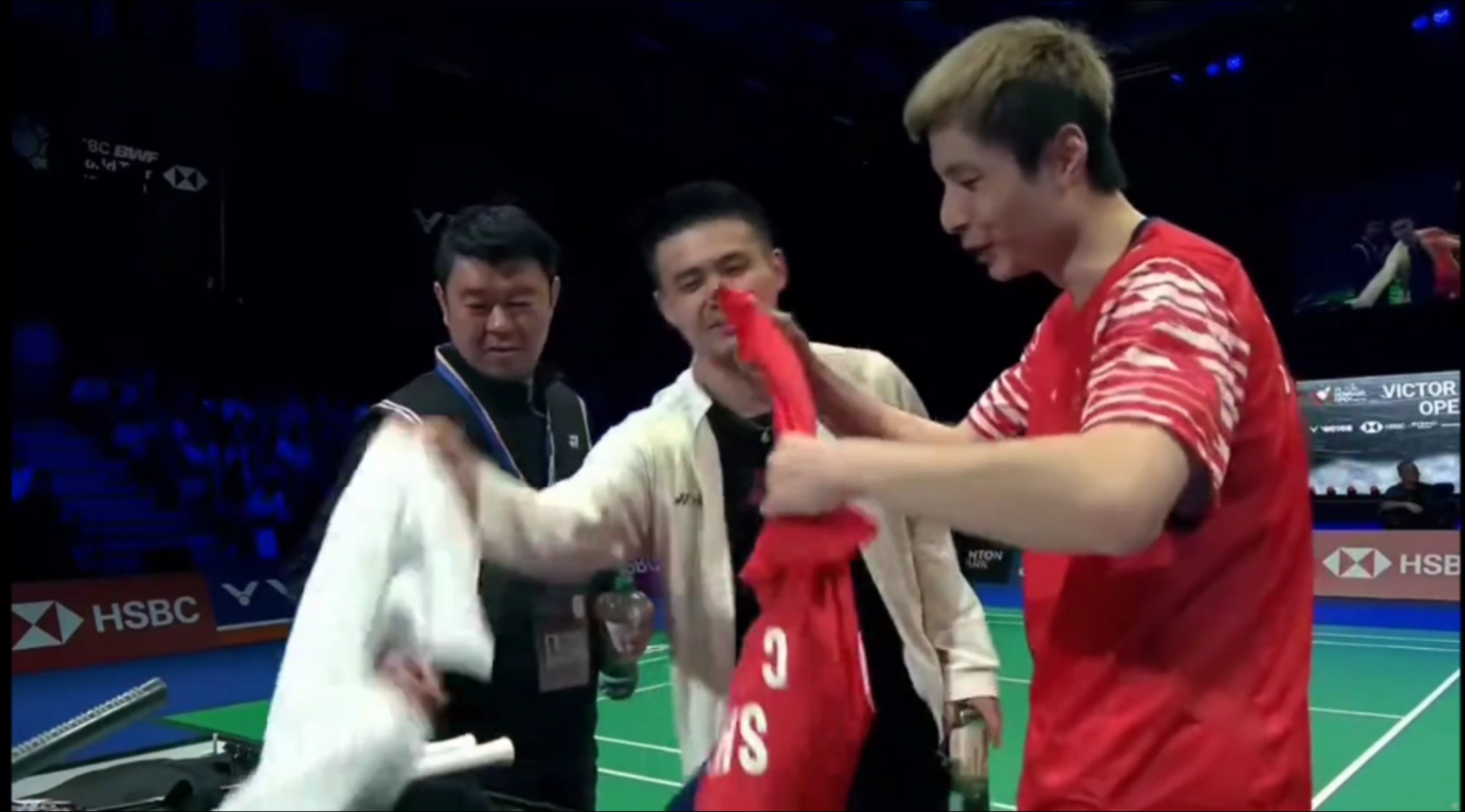 丹麦队翻盘印尼队，石宇奇扛起全队