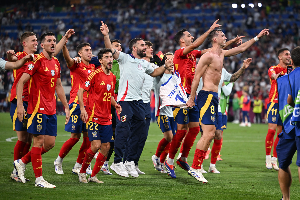 法国鏖战葡萄牙,迪马利亚刷新纪录 法国鏖战葡萄牙,迪马利亚刷新纪录