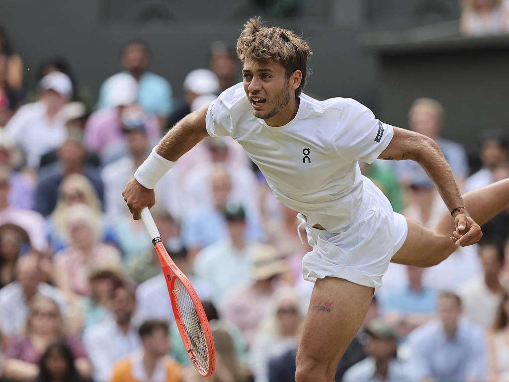 温网险胜年终总决赛,德约科维奇关键制胜 温网险胜年终总决赛,德约科维奇关键制胜