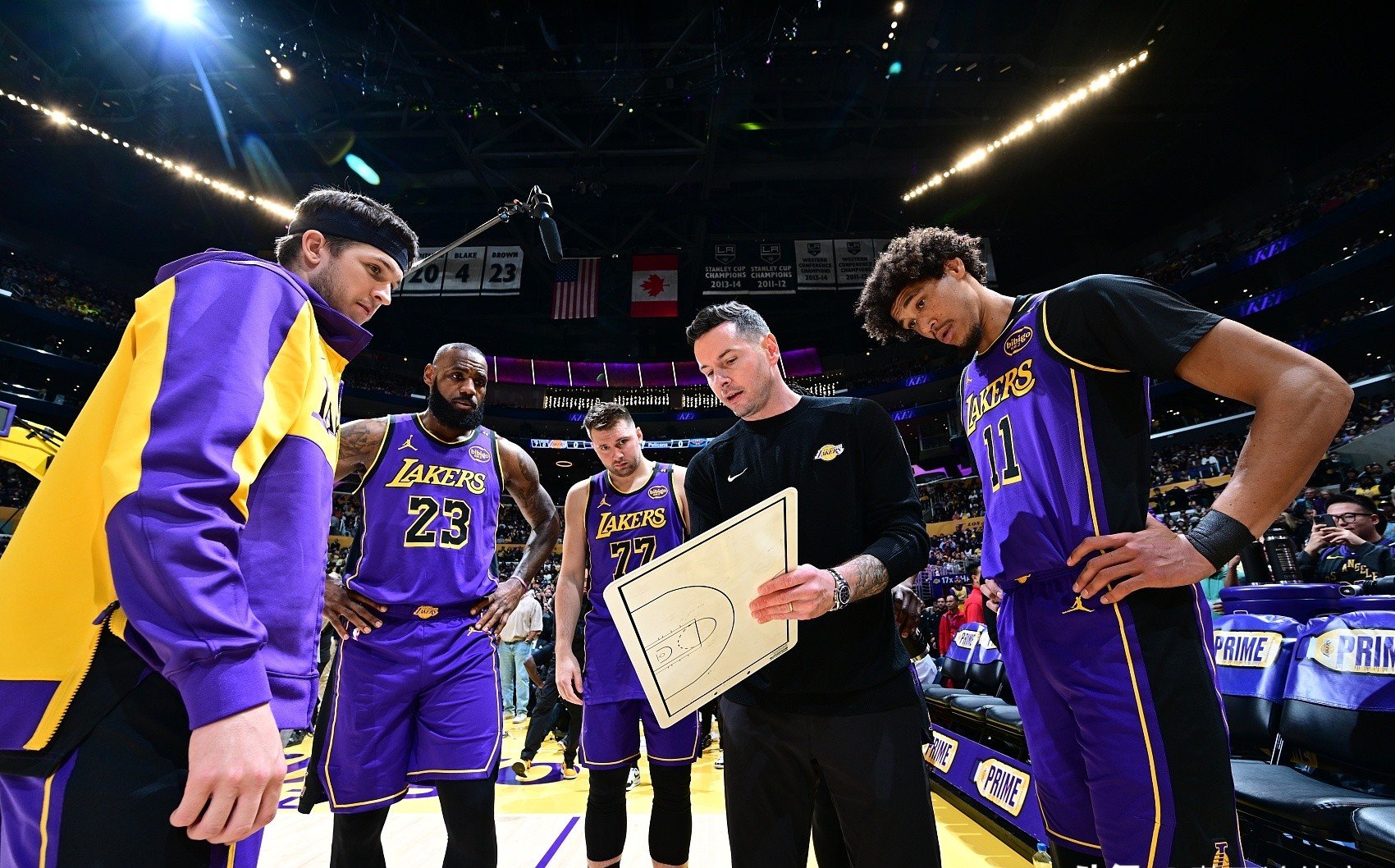 篮网力克湖人,卡鲁索制霸全场 篮网力克湖人,卡鲁索制霸全场