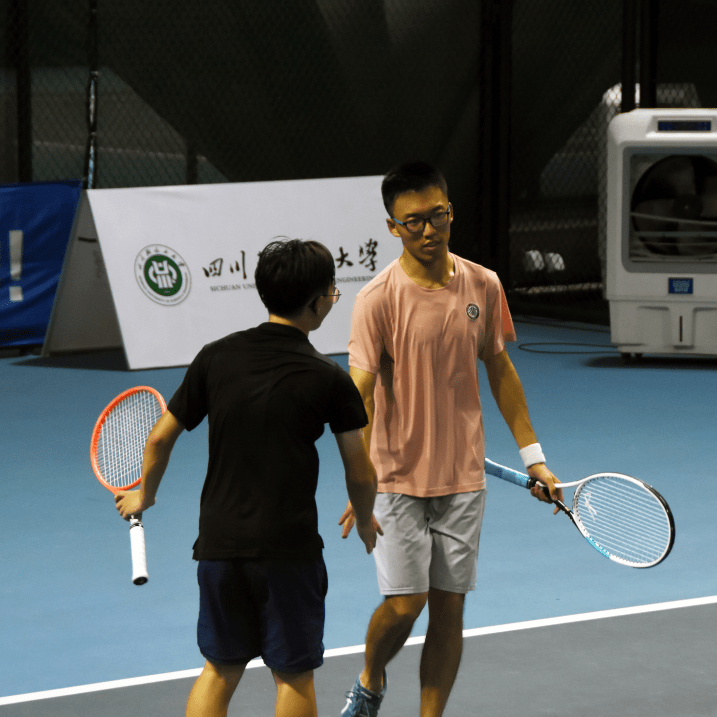 世界网球队血洗英国网球队，克耶高斯完成帽子戏法