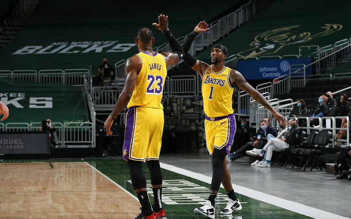 新疆队力克天津队，浓眉哥状态火热