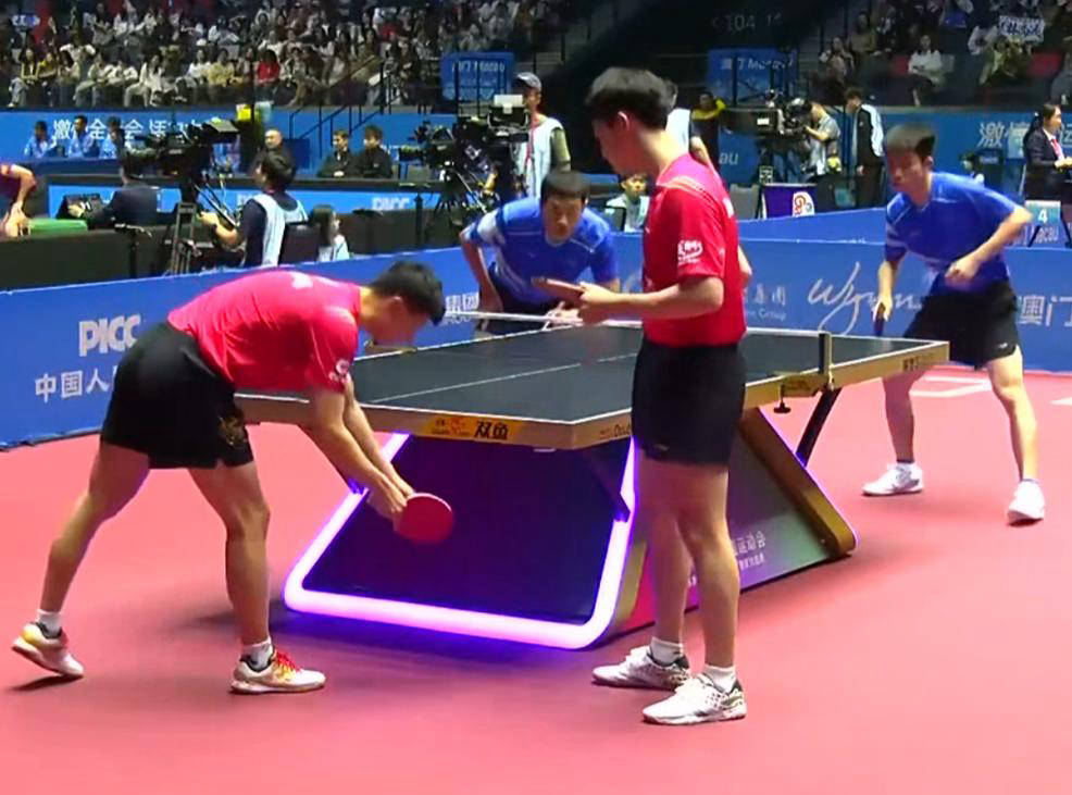 韩国队鏖战中国队,许昕带队取胜 韩国队鏖战中国队,许昕带队取胜