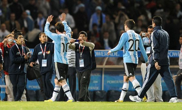 哥伦比亚碾压罗马，迪马利亚扛起全队