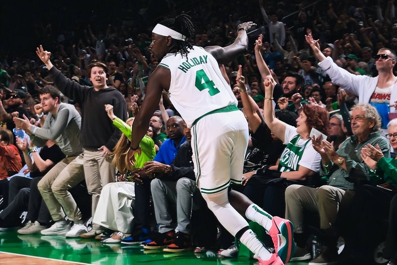 凯尔特人逆转篮网,武切维奇统治全场 凯尔特人逆转篮网,武切维奇统治全场