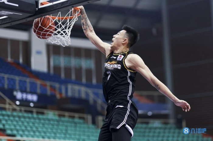 山东队逆转山西队，张镇麟状态火热