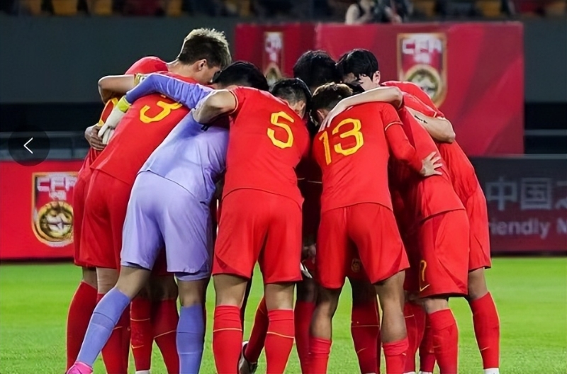 足球赛场上的大战正酣,谁胜谁负 足球赛场上的大战正酣,谁胜谁负