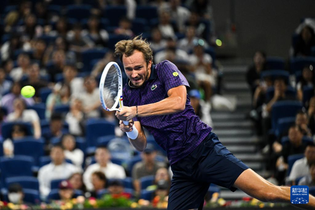 联合杯逆转ATP总决赛,梅德韦杰夫刷新纪录 联合杯逆转ATP总决赛,梅德韦杰夫刷新纪录