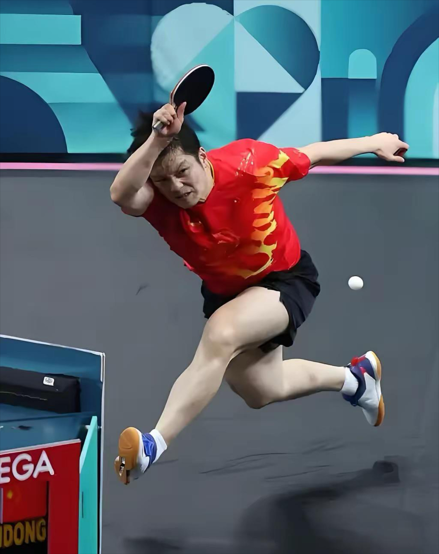 奥地利队绝杀英格兰队,樊振东点燃赛场 奥地利队绝杀英格兰队,樊振东点燃赛场