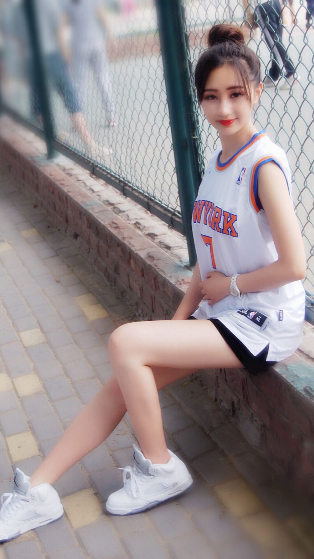 维尼修斯闪耀伯纳乌,个人能力撕裂乌克兰防线,马竞战术体系面临新挑战