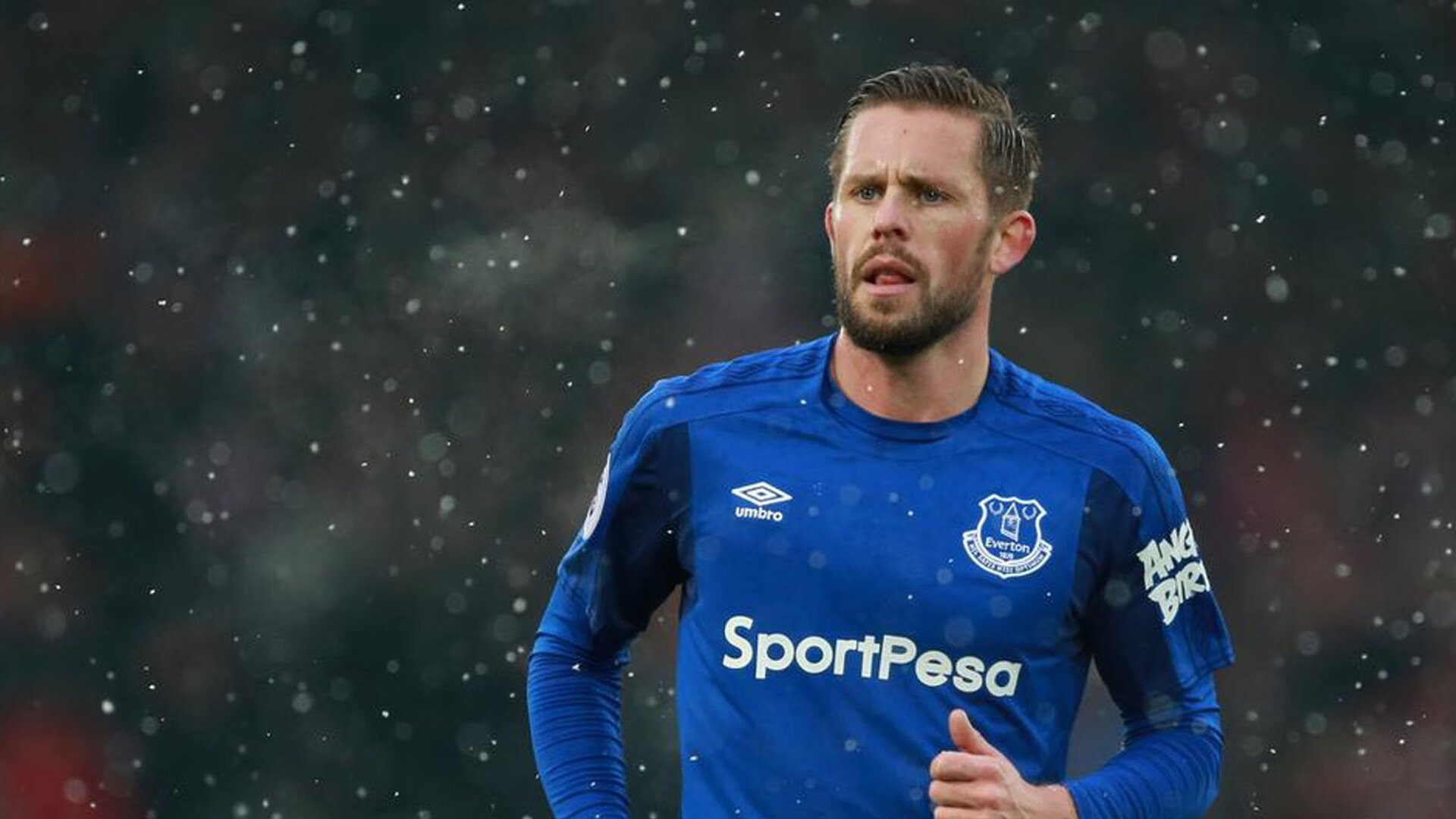 东契奇全程高能输出！黄蜂防线在他面前如纸糊，火箭惨遭独行侠巨星碾压