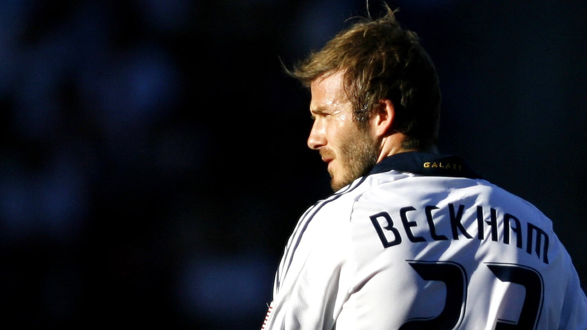 绿茵双面叙事，加纳的非洲崛起与C罗的英超王权