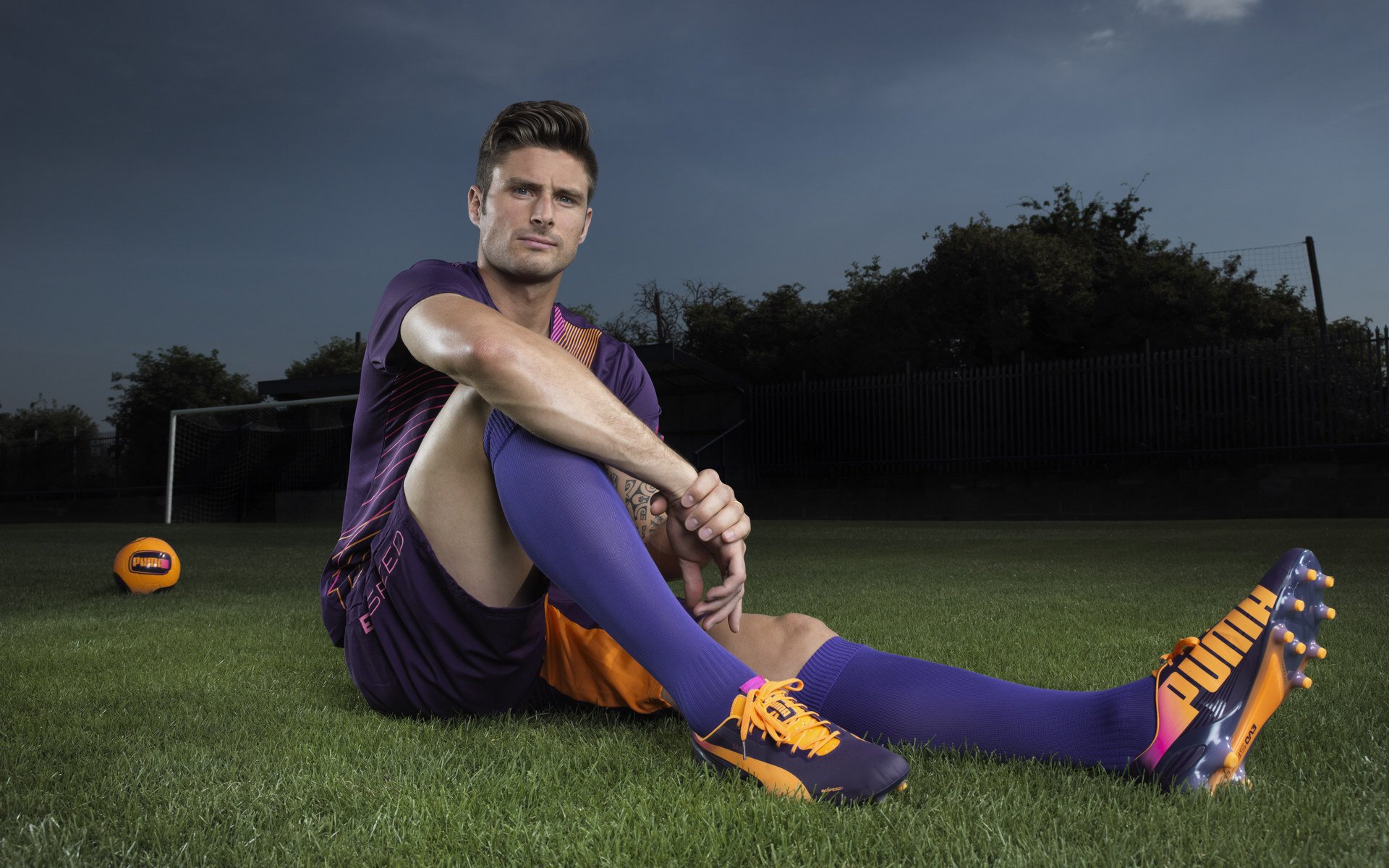 当威斯特法伦遇见袋鼠军团，皮克的火热状态如何定义足球的唯一对决